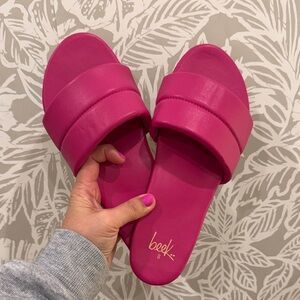 Beek Fuchsia Slide Sandals